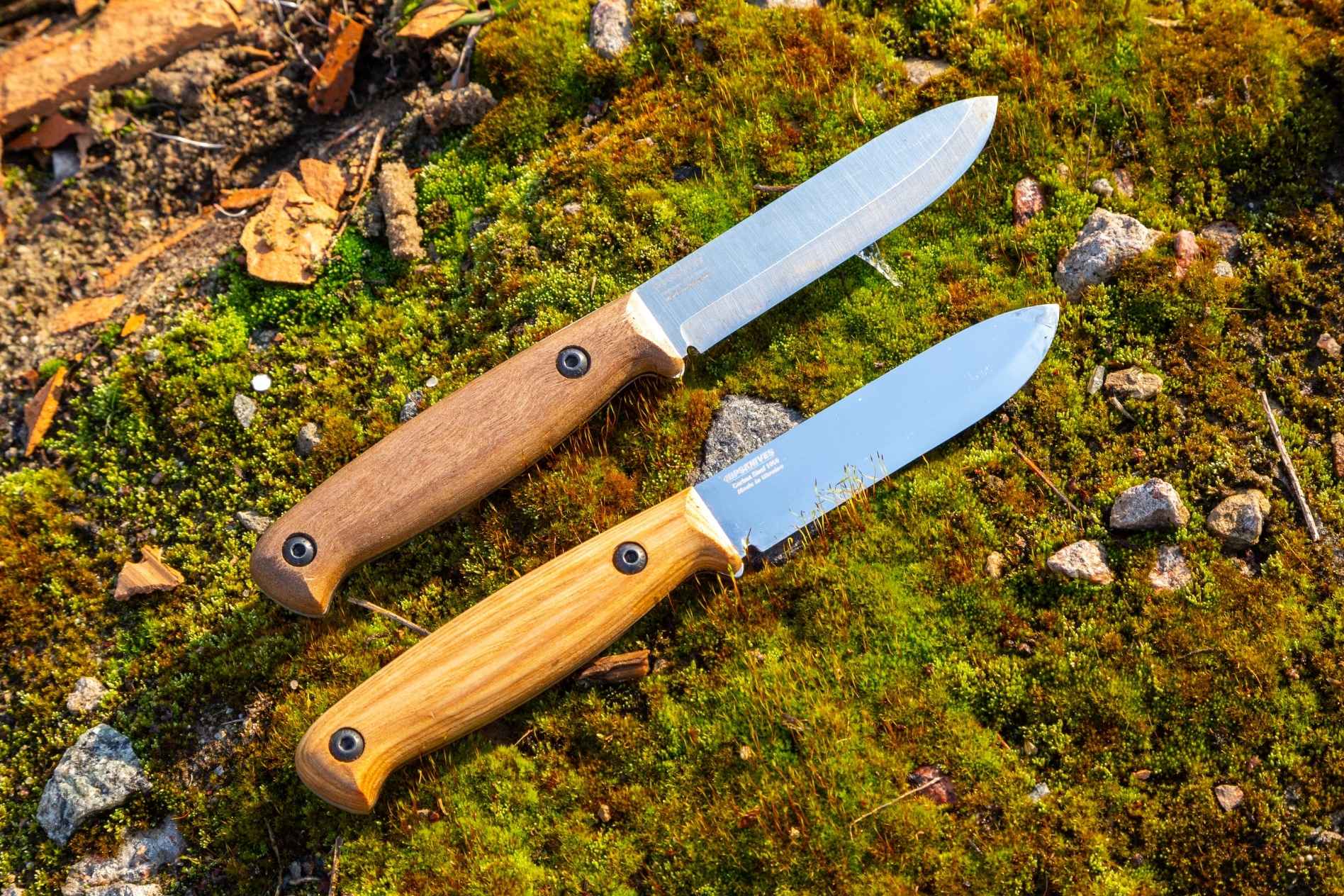 utility camping knife with carbon steel