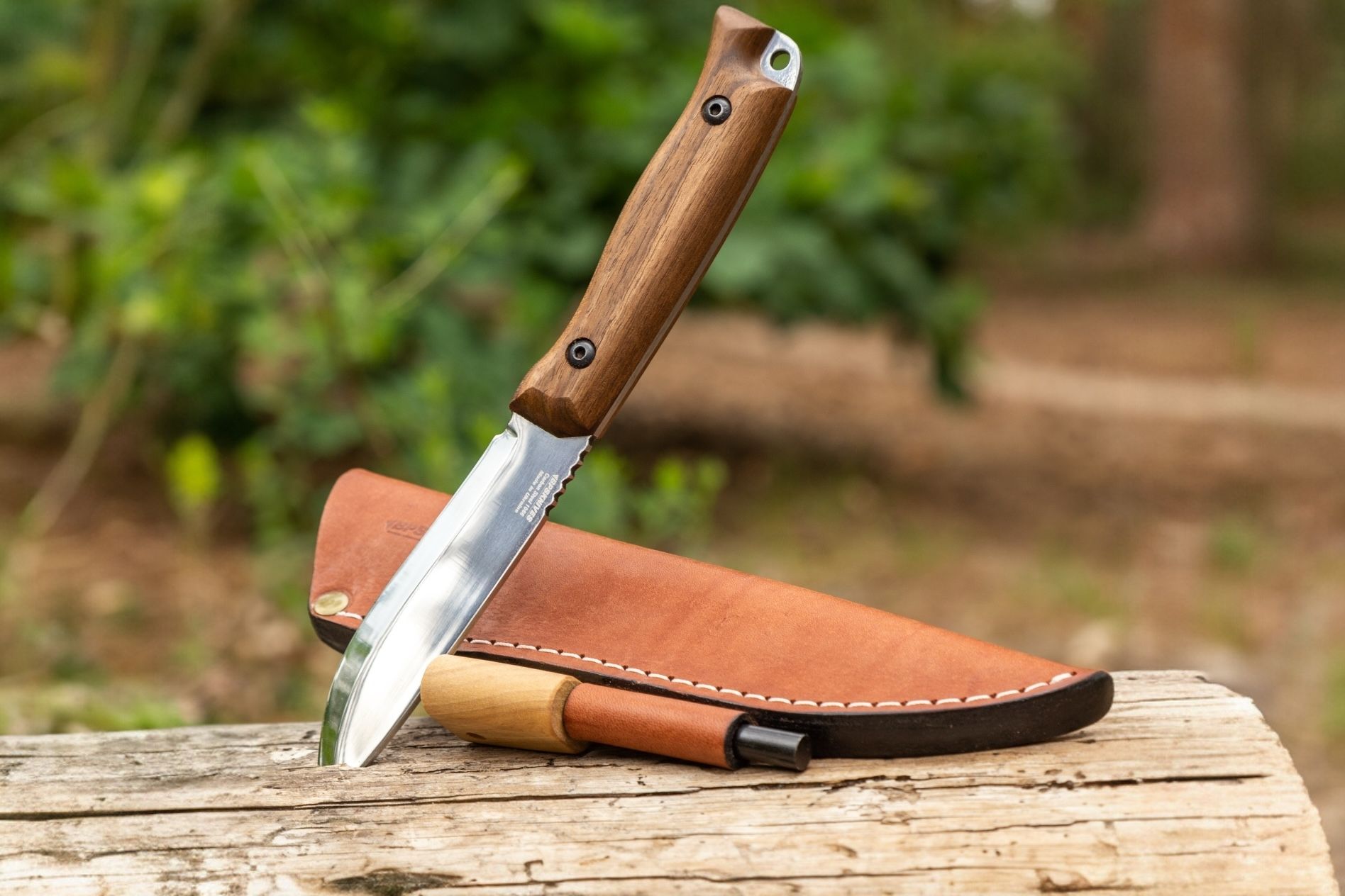 best knife sheath with ferro rod