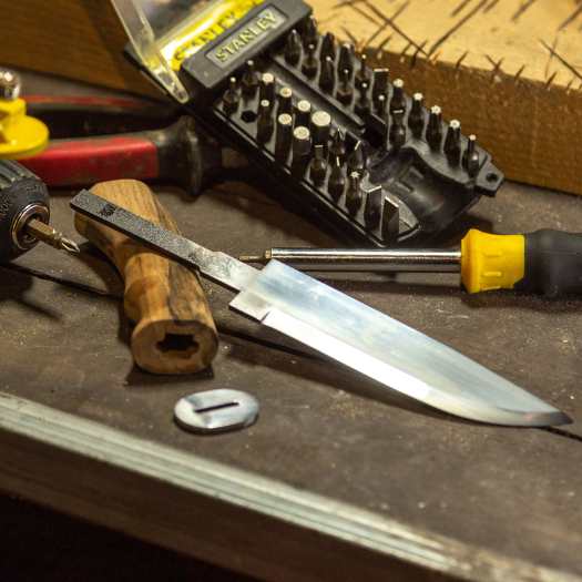 Rat Tail Tang Knives: Design, Manufacturing, and Practical Applications 