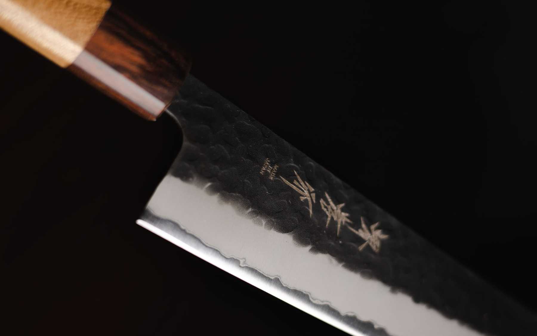 Overview of knife-gifting traditions in Asia, emphasizing the cultural importance of knives in various countries