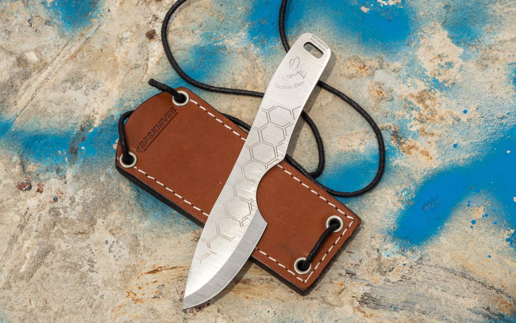 How steel composition affects knife functionality 
