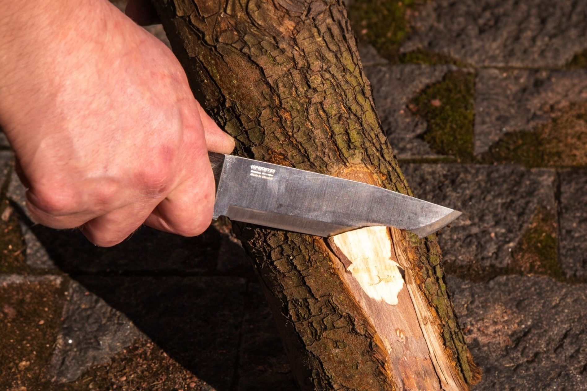 balance and weight of a quality knife