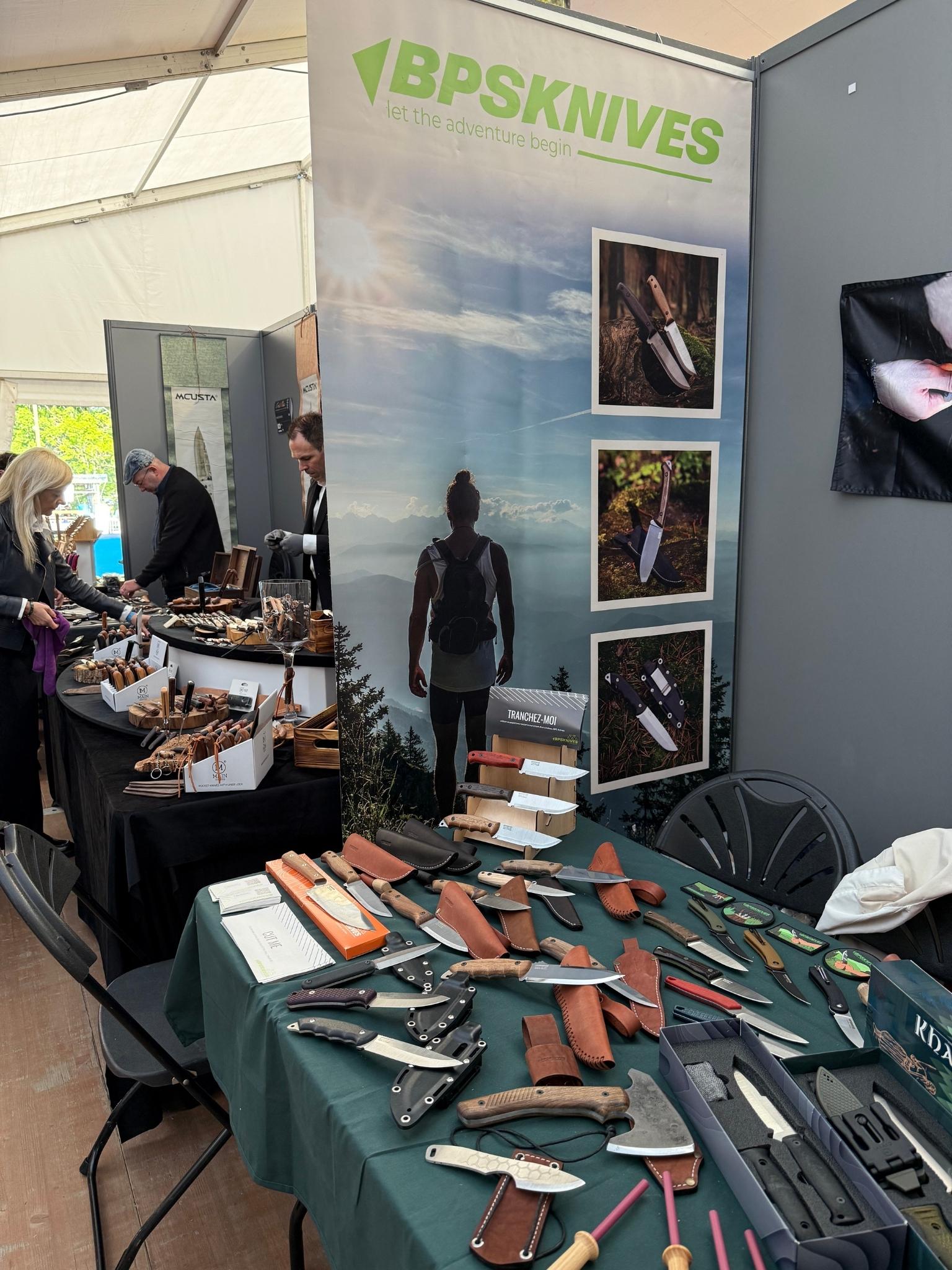 Stand BPS Knives