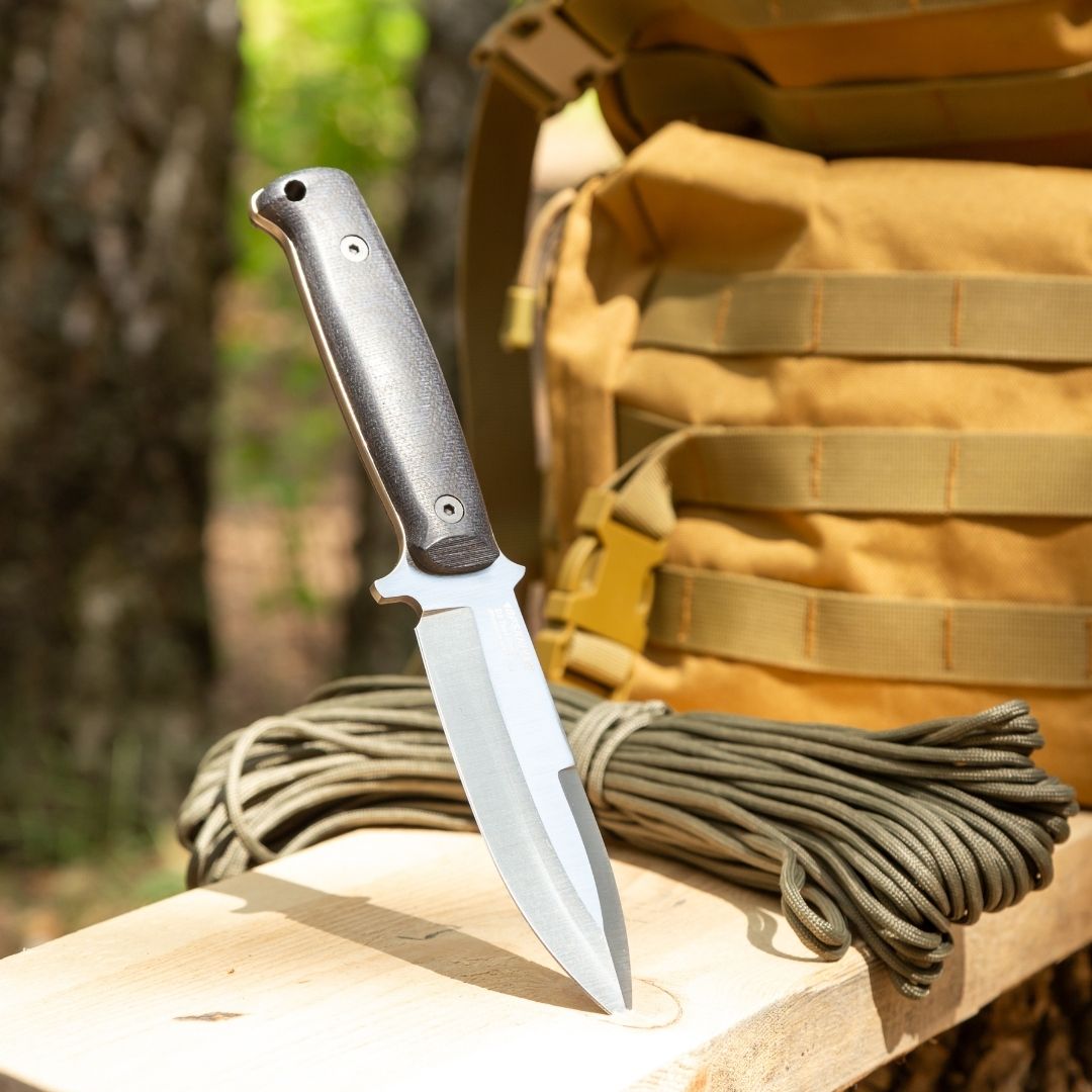 Why a “Heavy Knife” is Not Always Better: Myths About the Massiveness of the Blade