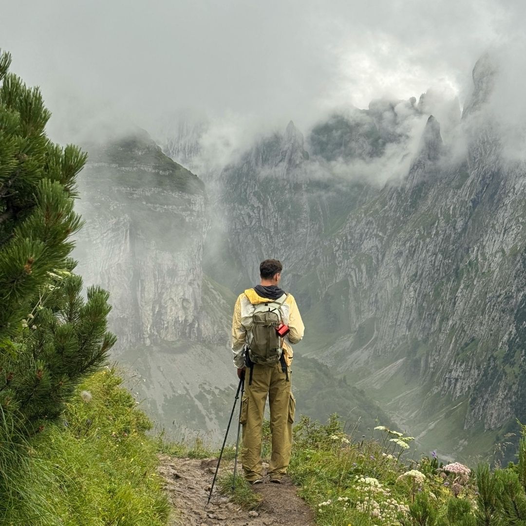 How to Properly Prepare for a Mountain Hike